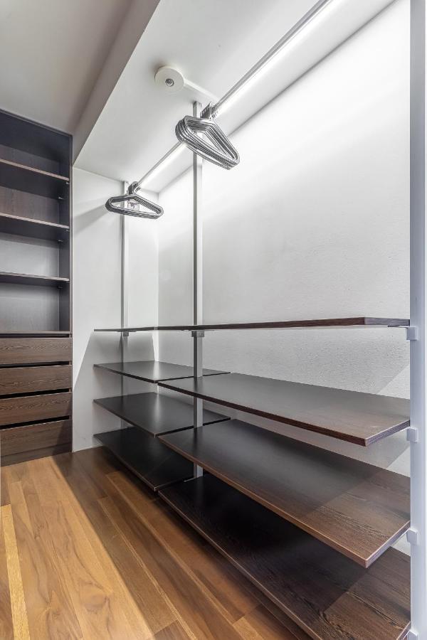 Luxury With Danube River View Bratislava Buitenkant foto